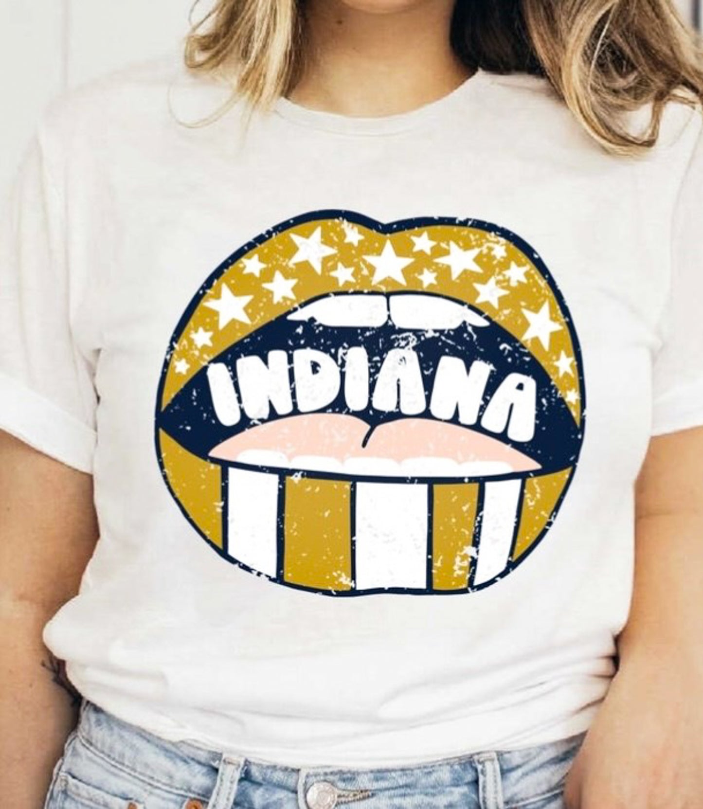 Custom State Name Distressed Lips Tees